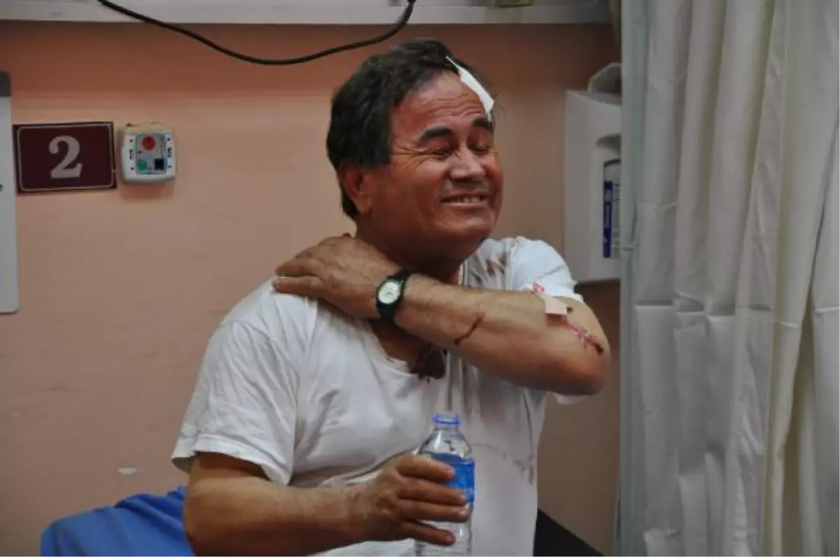 Yük Treni, İstasyonda Mavi Trene Çarptı: 12 Yaralı (2)