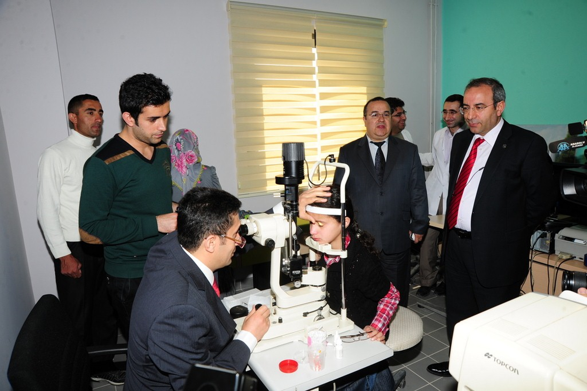 Yyü Eğitim ve Araştırma Hastanesi Basına Tanıtıldı