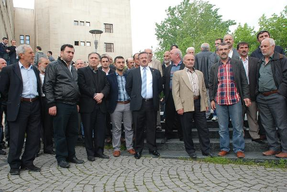 1.5 Milyon TL\'lik Haciz Tehlikesi Köylüleri İsyan Ettirdi