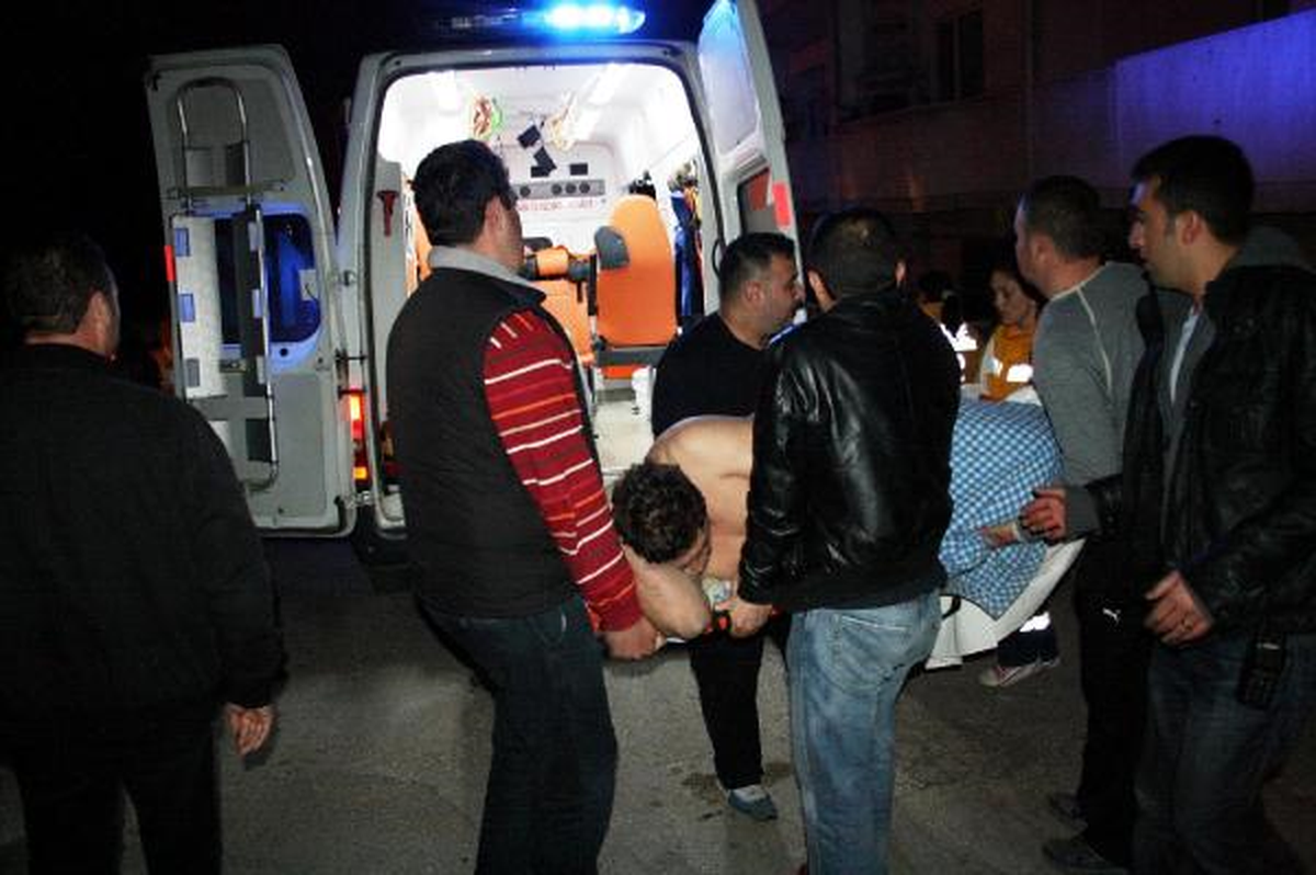 3\'üncü Kattan Havalandırma Boşluğuna Düştü, Ağır Yaralandı