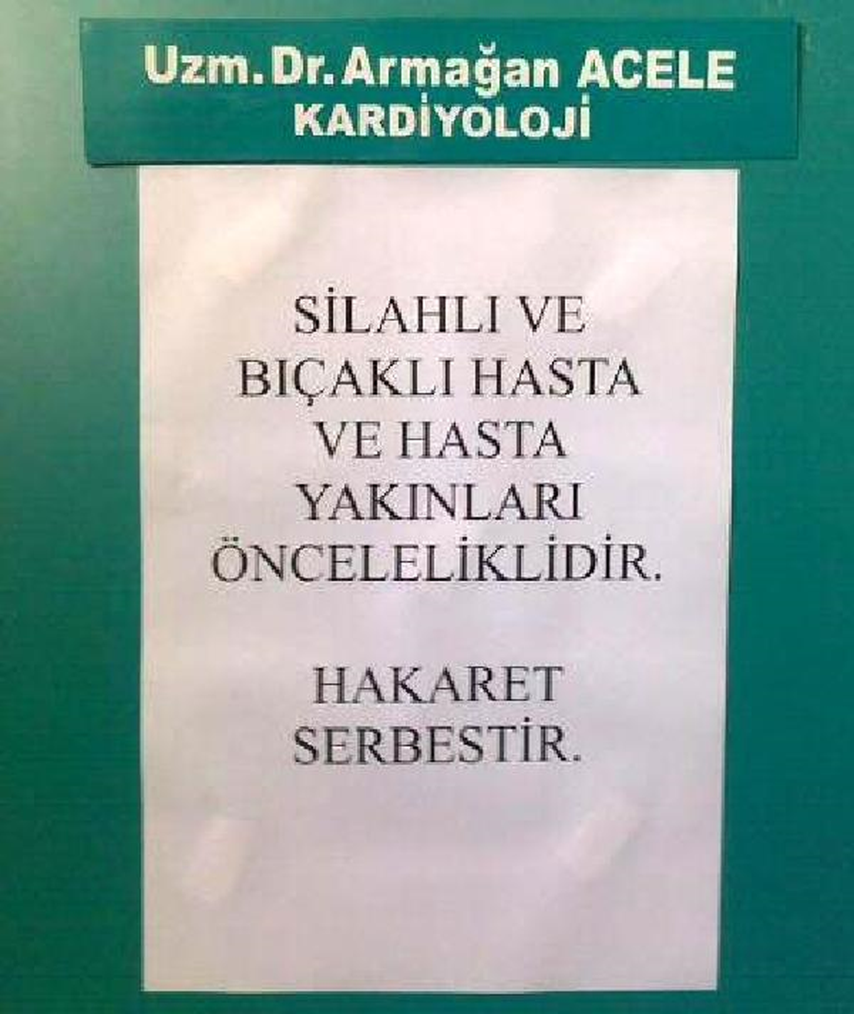 Adana\'da İş Bırakan Doktorlardan AK Parti\'ye Siyah Çelenk (2)