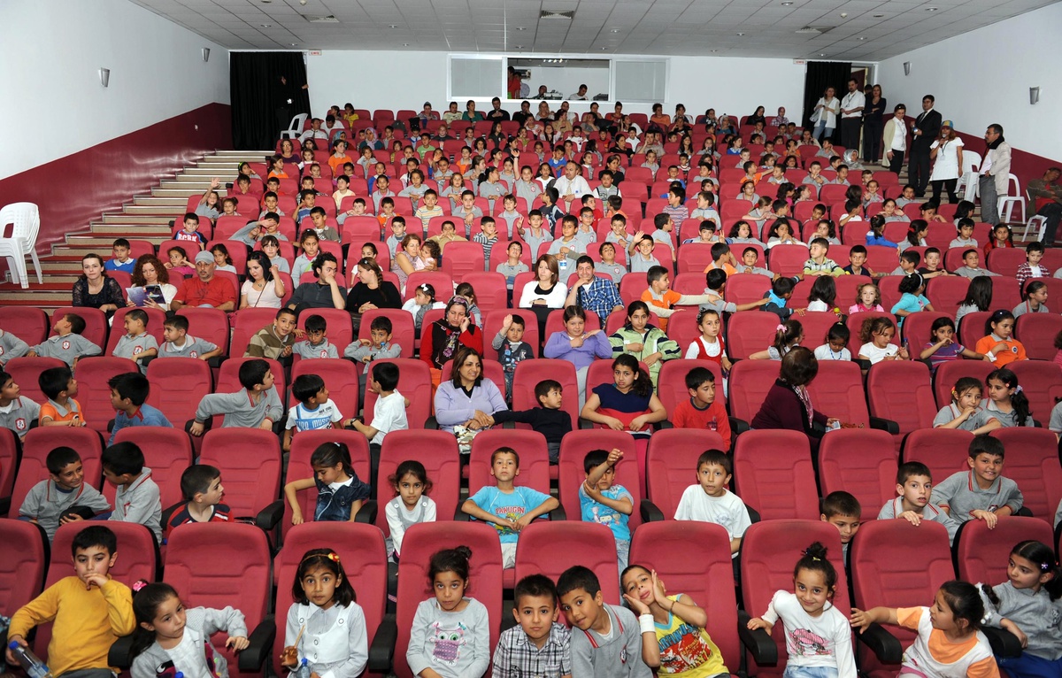 Antalya Çocuk Tiyatroları Festivali Sürüyor