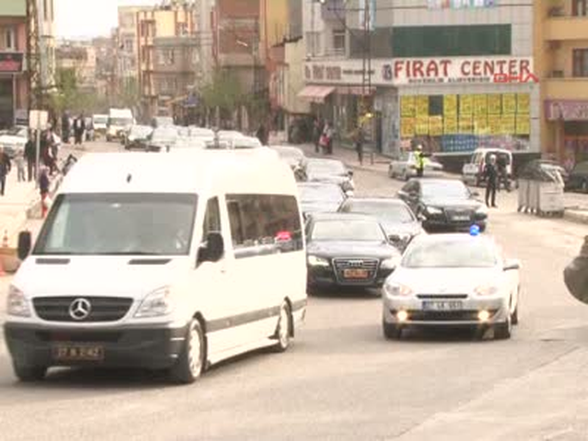 Bakan Akdağ ve Şahin'den Doktorun Ailesine Taziye Ziyareti 'Gaziantep'te 7 Bin Sağlık Çalışanı...