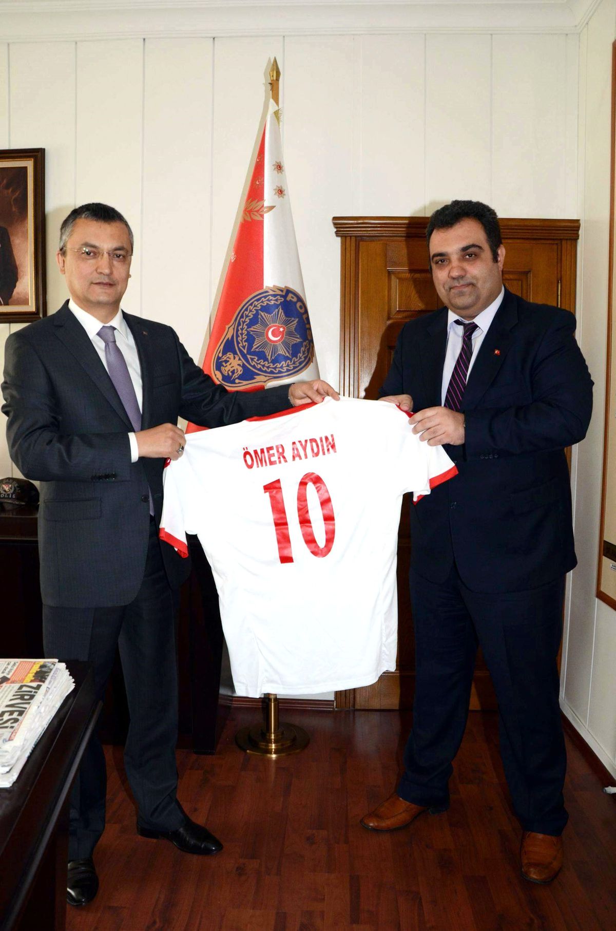 Balıkesirspor Kulüp Başkanı Emniyet Müdürünü Ziyaret Etti