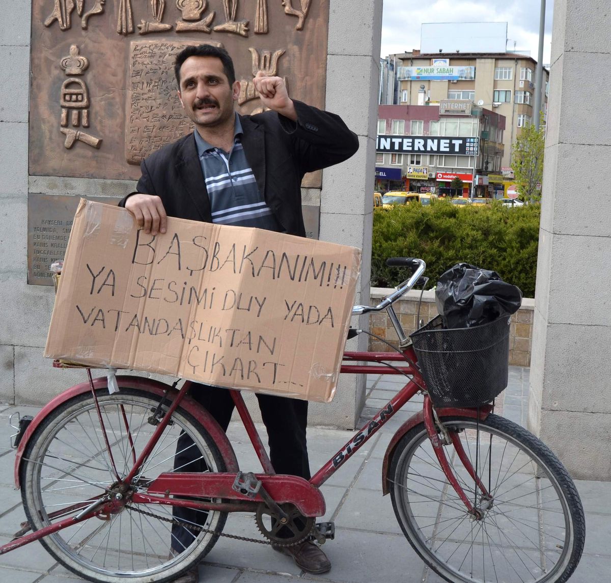 Bayan Çanta İmalatçısı Kosgebi Protesto Etti
