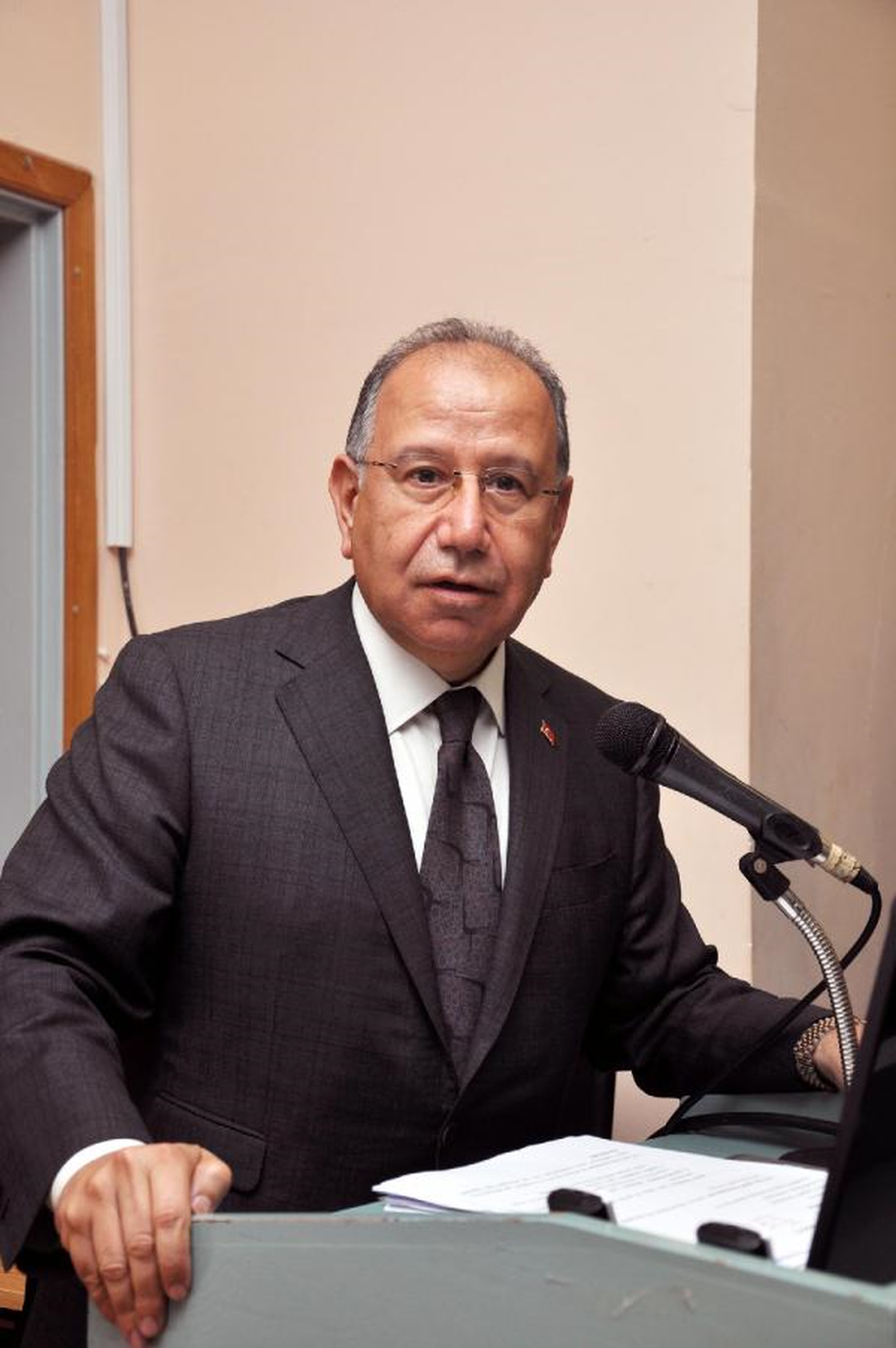 Btk Başkanı Acarer: Baz İstasyonlarının Zararı İspatlanamadı