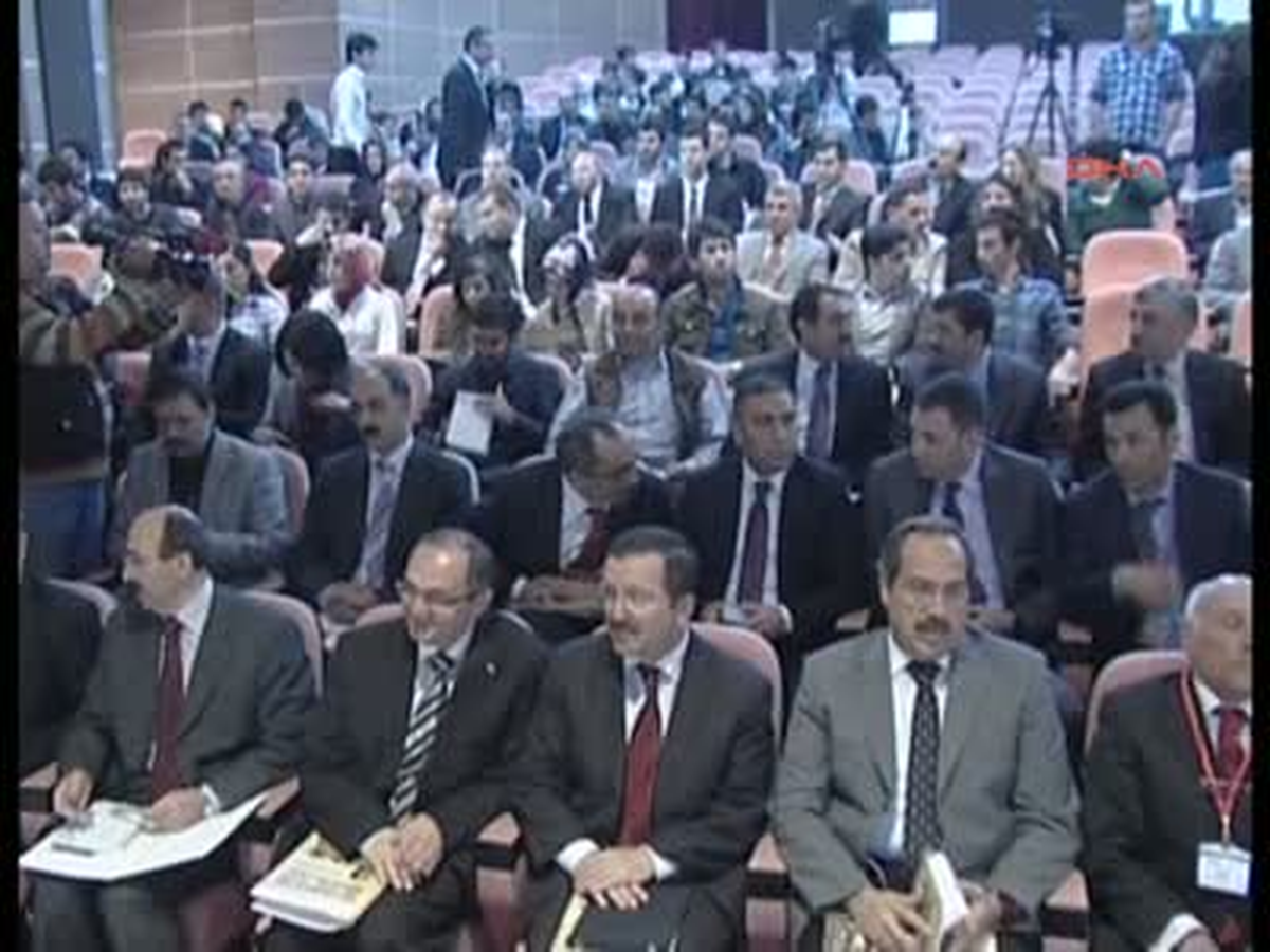 Diyarbakır1cumhurbaşkan Gül\'ün Himesine Aldığı Diyarbakır Surları\'na Uluslararası Sempozyum