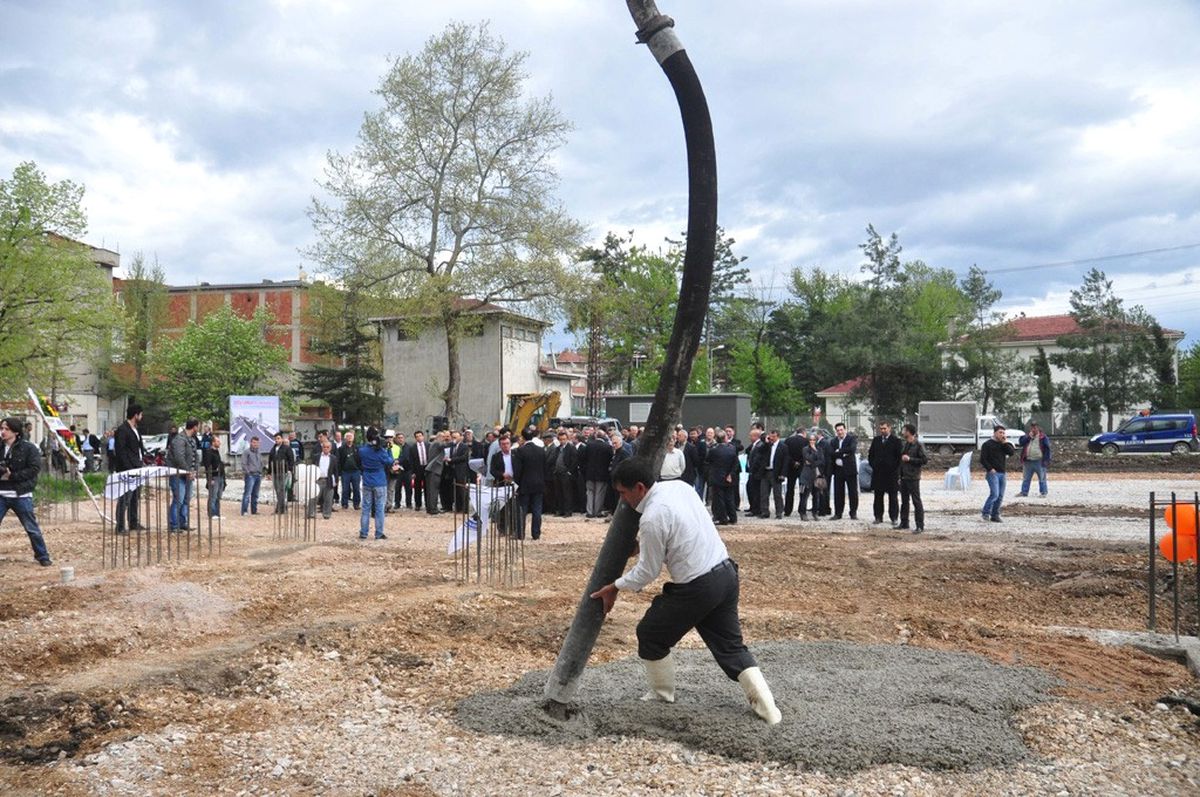 Doğu Garajının Temeli Atıldı