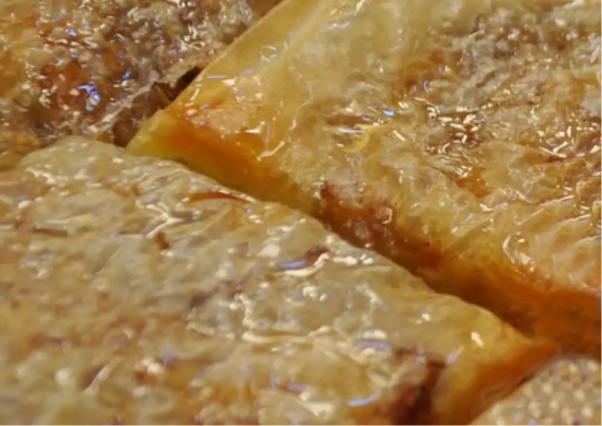 Elmalı Cevizli Bohça Baklava Tarifi