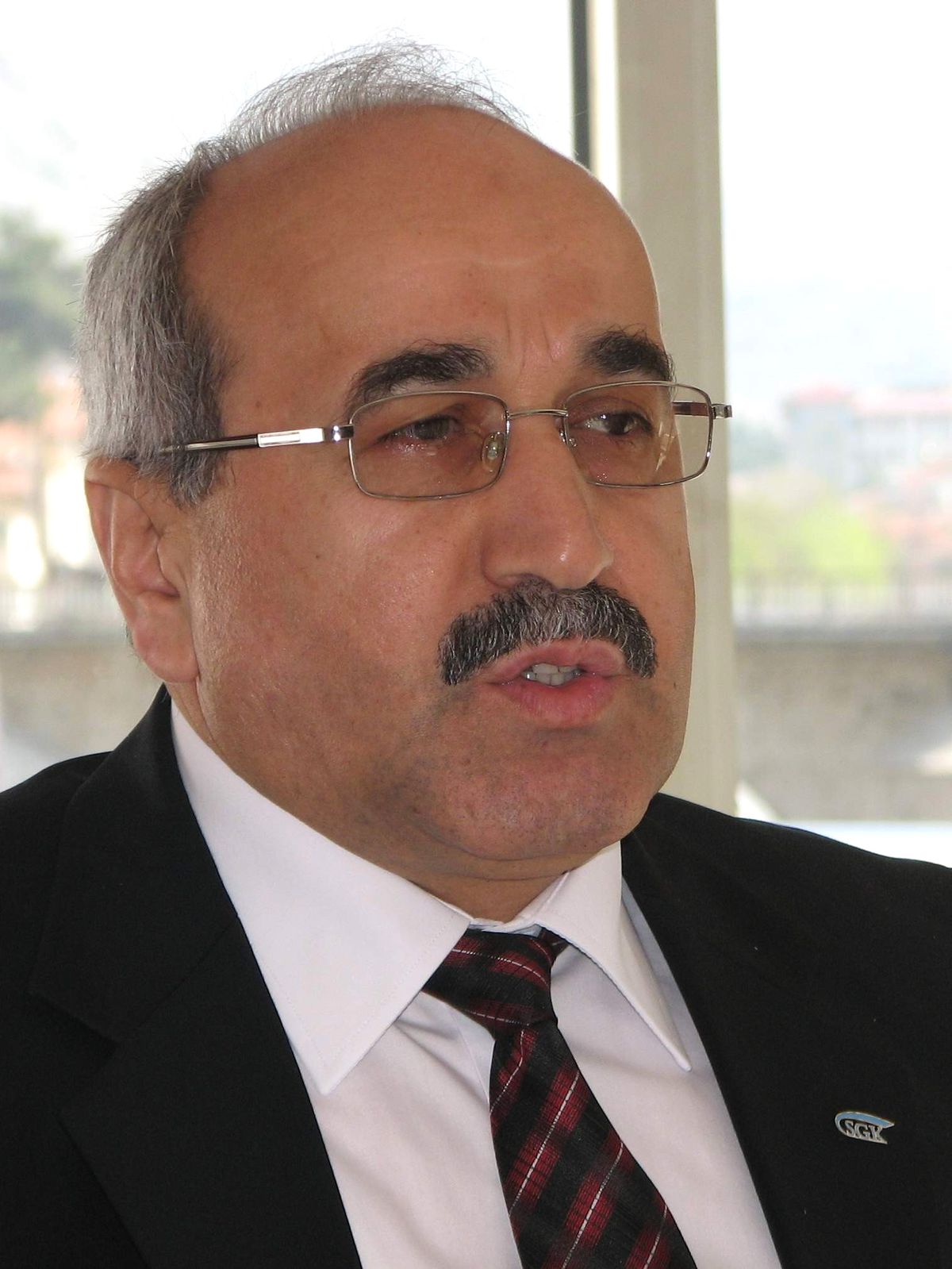 Eşlerinden Anlaşmalı Boşanıp Yetim Aylığı Aldılar