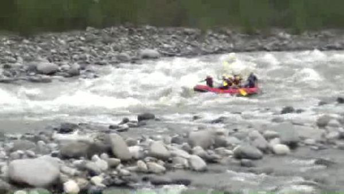 Fırtına Vadisi\'nde Rafting Sezonu Kazayla Başladı, O Anlar Görüntülendi