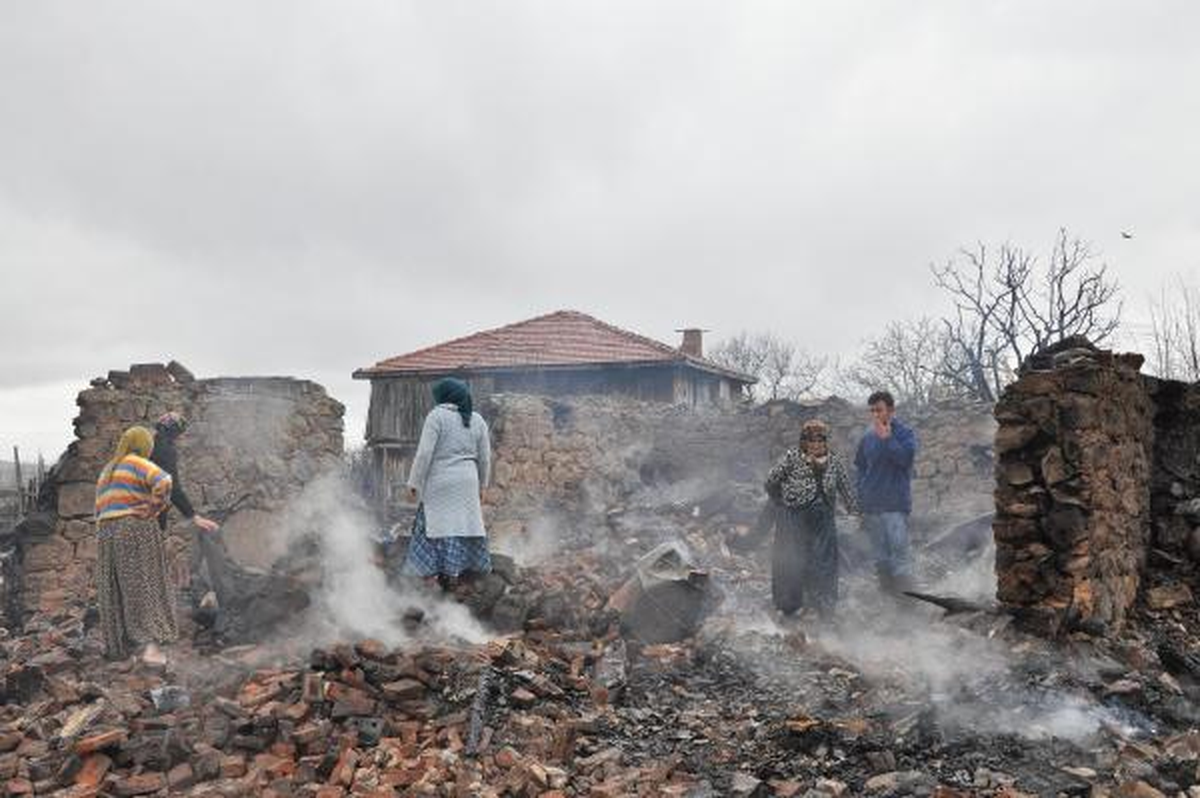Fırtınanın Yaktığı Köyde Büyük Üzüntü
