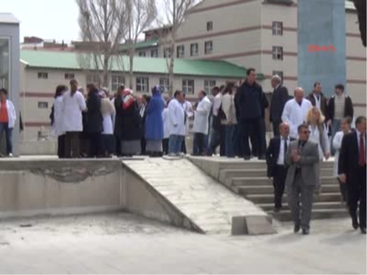 Gaziantep\'te Doktorun Öldürülmesine Erzurum\'dan Tepki