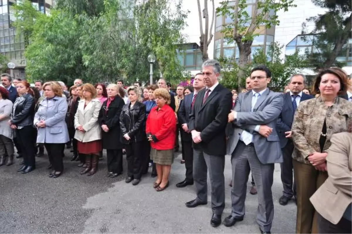 Hastanede Güvenlikçi de Dövülmüş