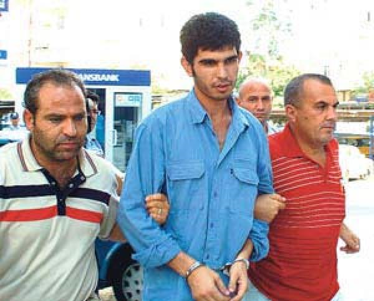 Hava Korsanı Kendini Yakmak İstemiş