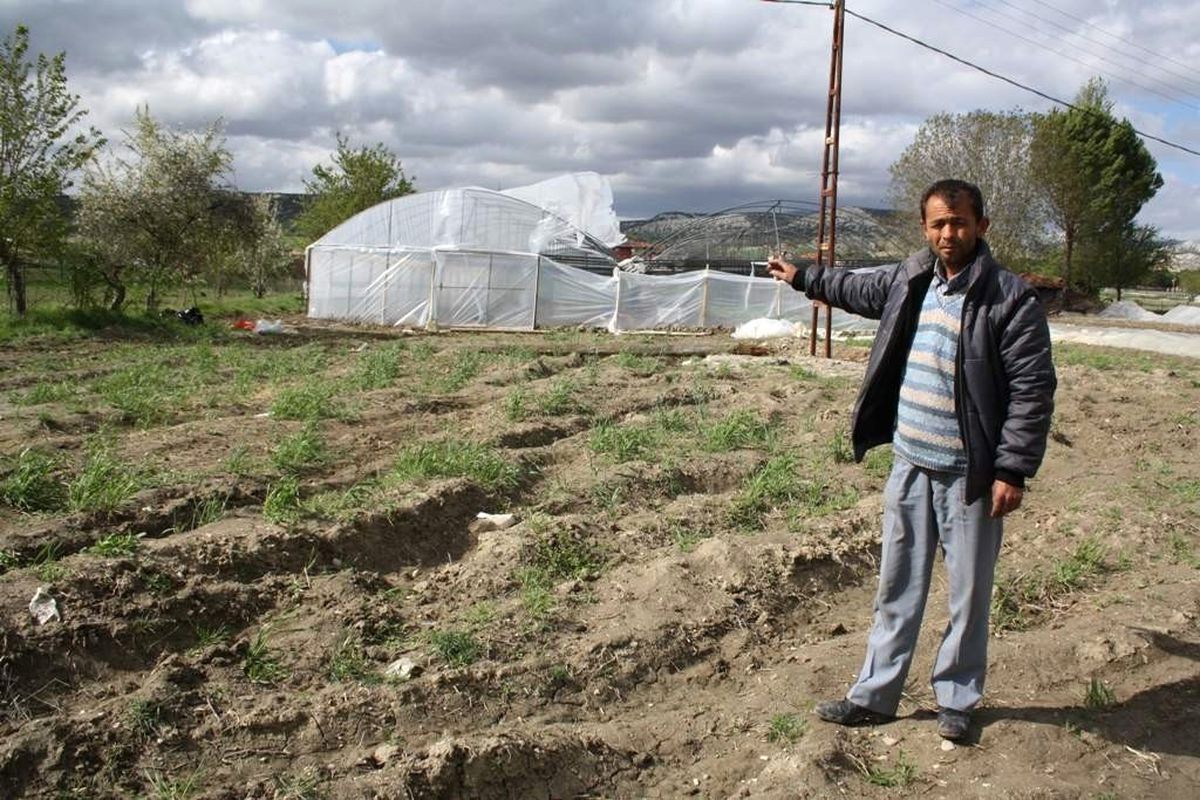Hortum, Selendi'de Seraları Talan Etti