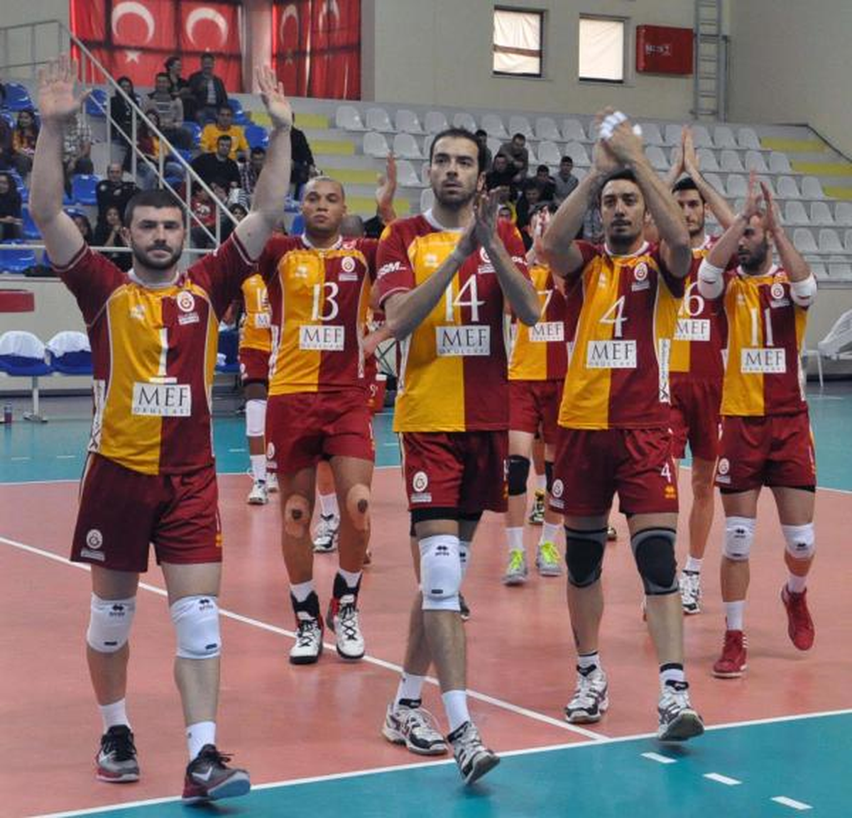 İlk Derbi Filede