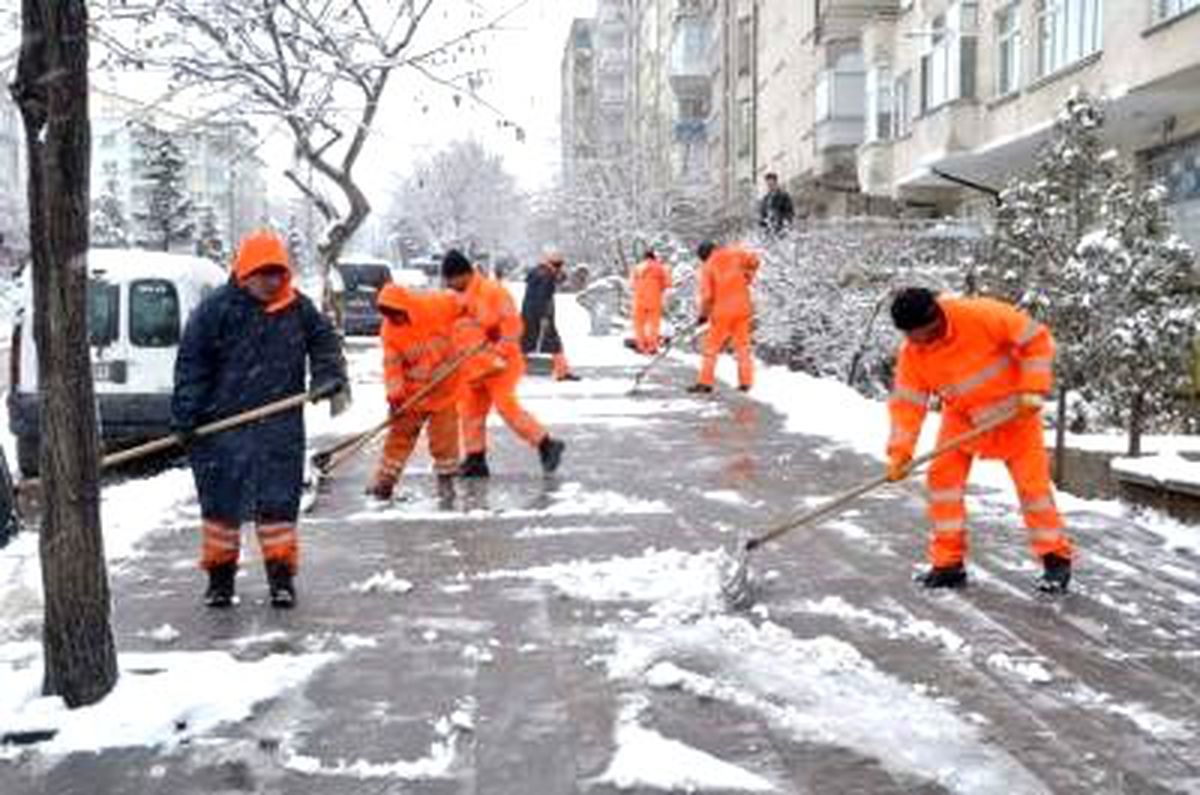 Kırklareli\'de Kar Şaşkınlığı