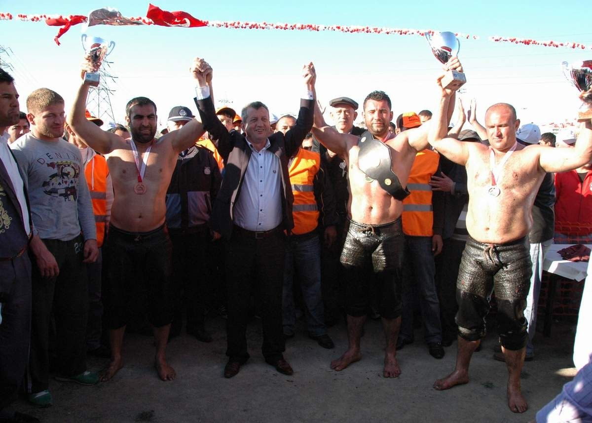 Kırkpınar'ın Devleri Menemen'de Çayıra Çıkacak