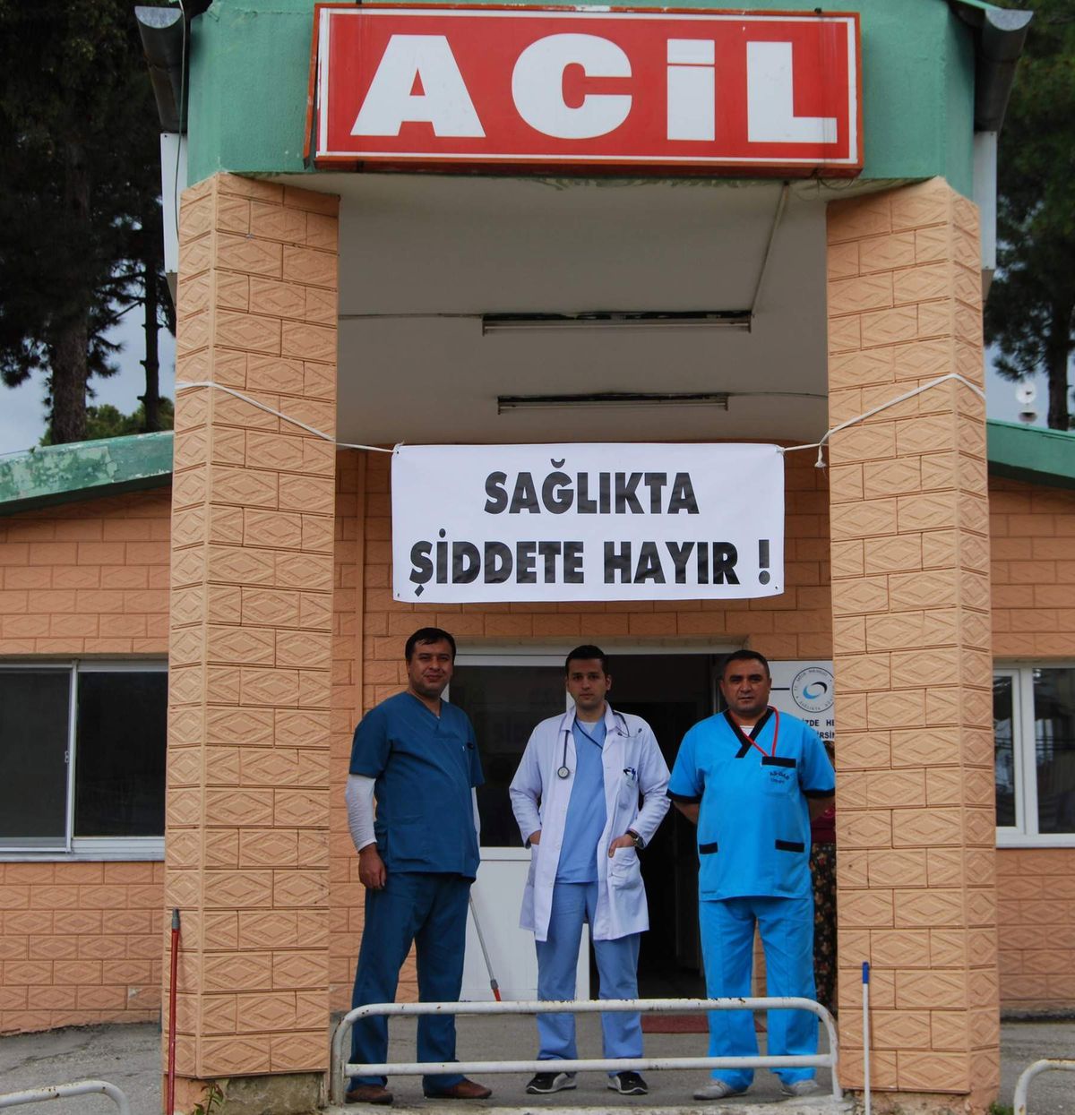 Kula\'da Sağlık Çalışanları Açıklama Yaptı
