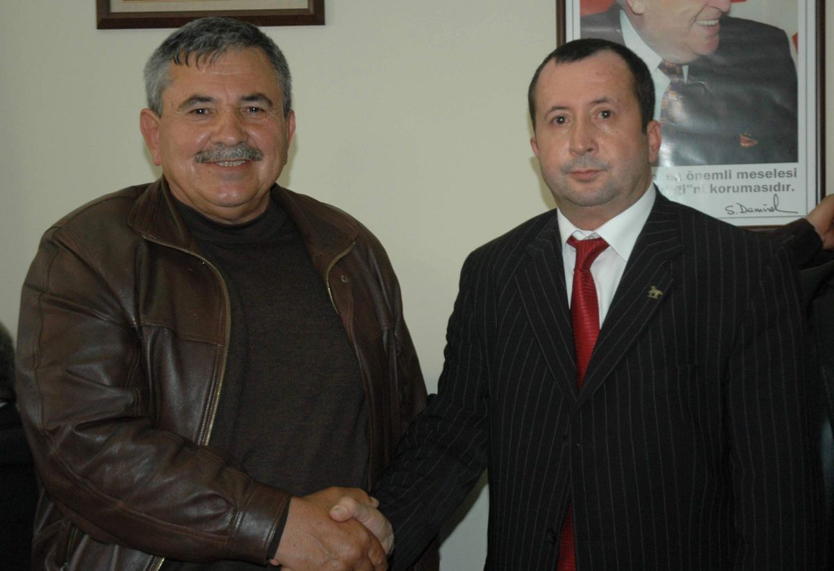 Manisa DP\'de Onbaşıoğlu Adaylığını Açıkladı