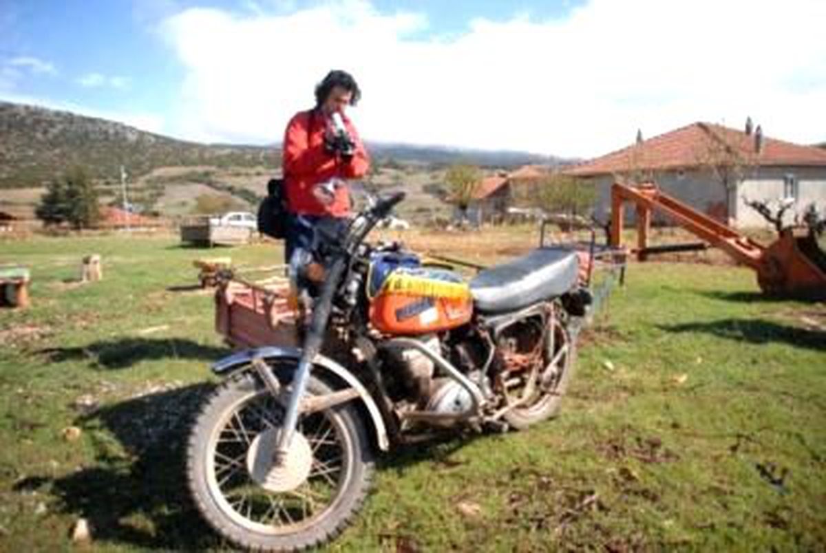 Şiddetli Lodosta Şarampole Devrilen Motosikletin Sürücüsü Öldü Fırtınada Ölen Çiftçi Toprağa Verildi