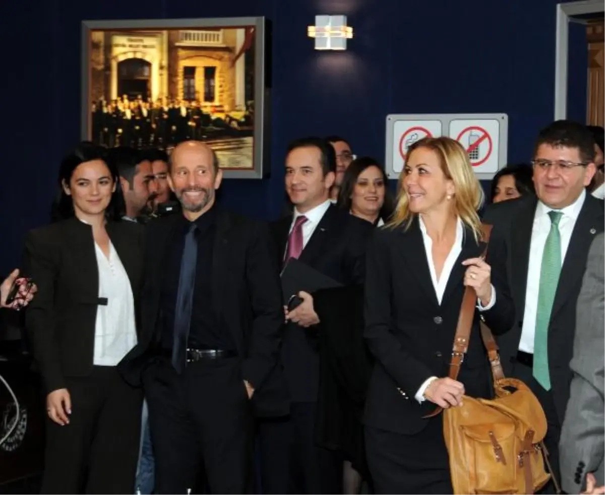 Tüsiad Başkanı Boyner: \'Askeri Darbeler Artık Bu Ülkenin Siyasetinden Silinmeli