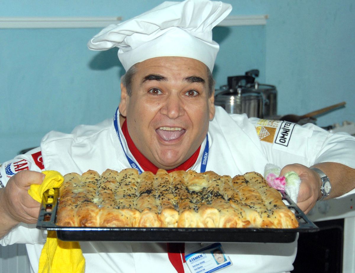 Ünlü Aşçı "Ümit Usta" Hayatını Kaybetti