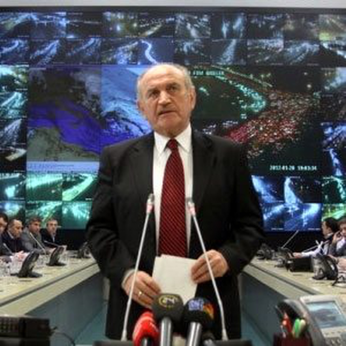 Vali Mutlu ve Başkan Topbaş'tan Fırtına Açıklaması