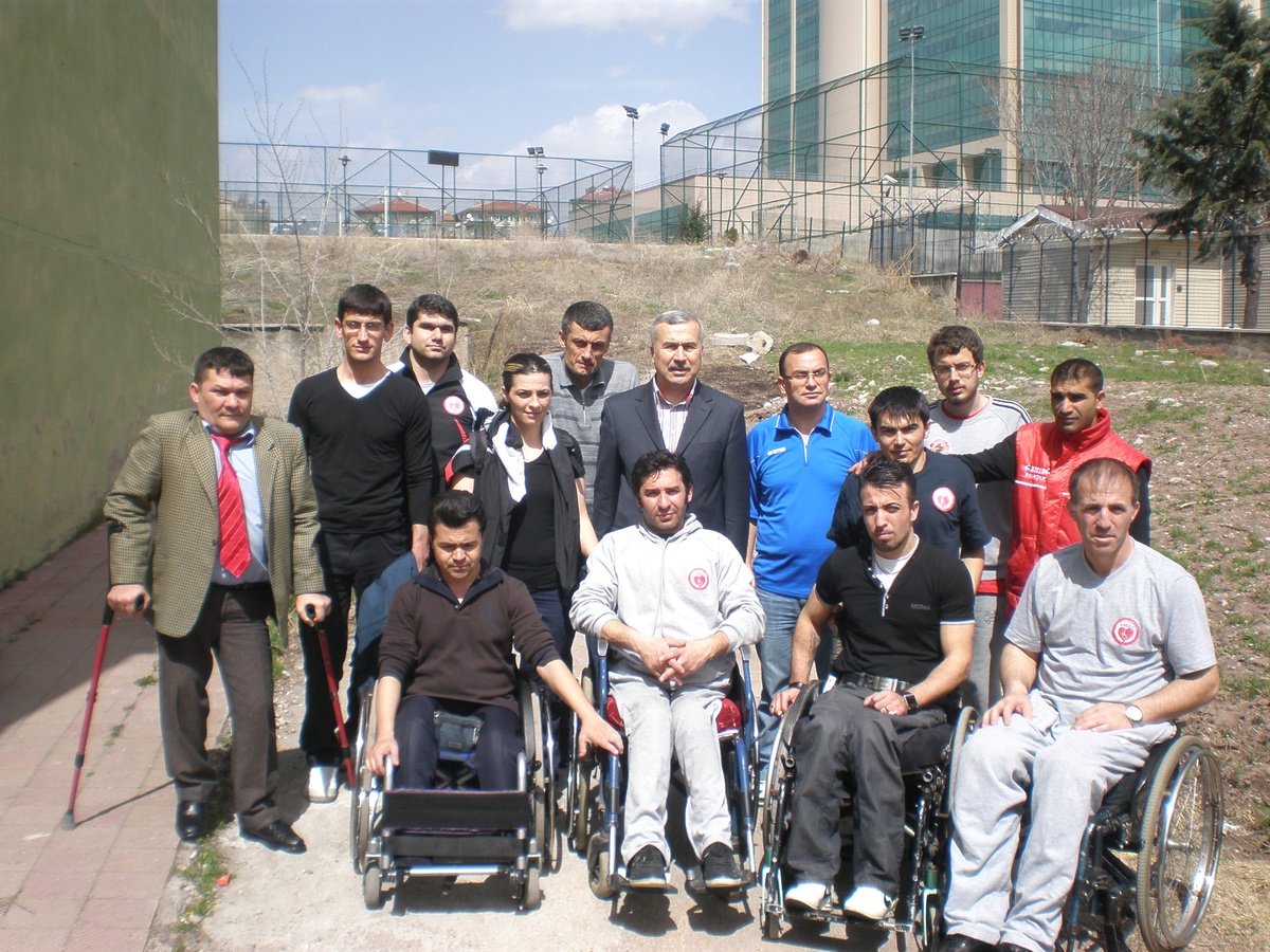 23 Nisan Ulusal Egemenlik ve Çocuk Bayramı Mesajı 2012