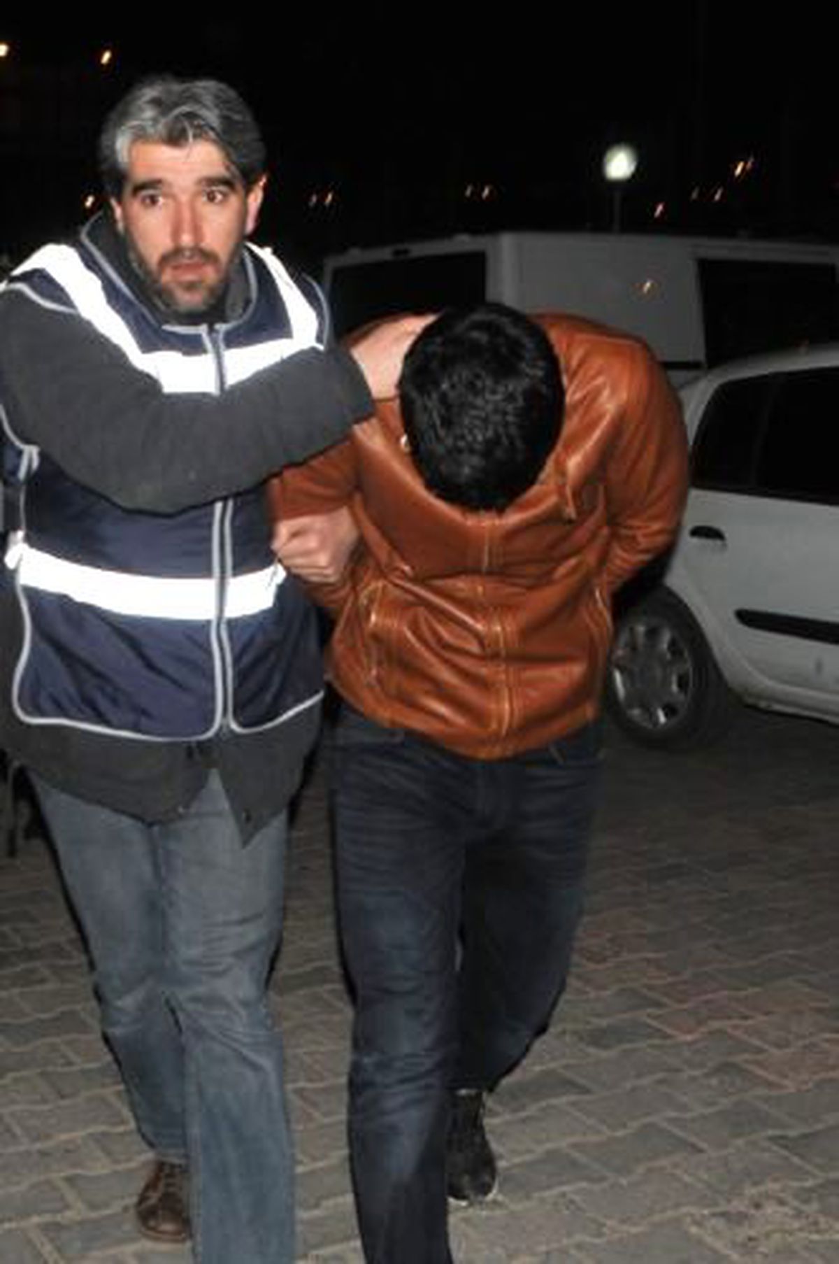 5 Evi Soydular, Tatile Gidemeden Yakalandılar