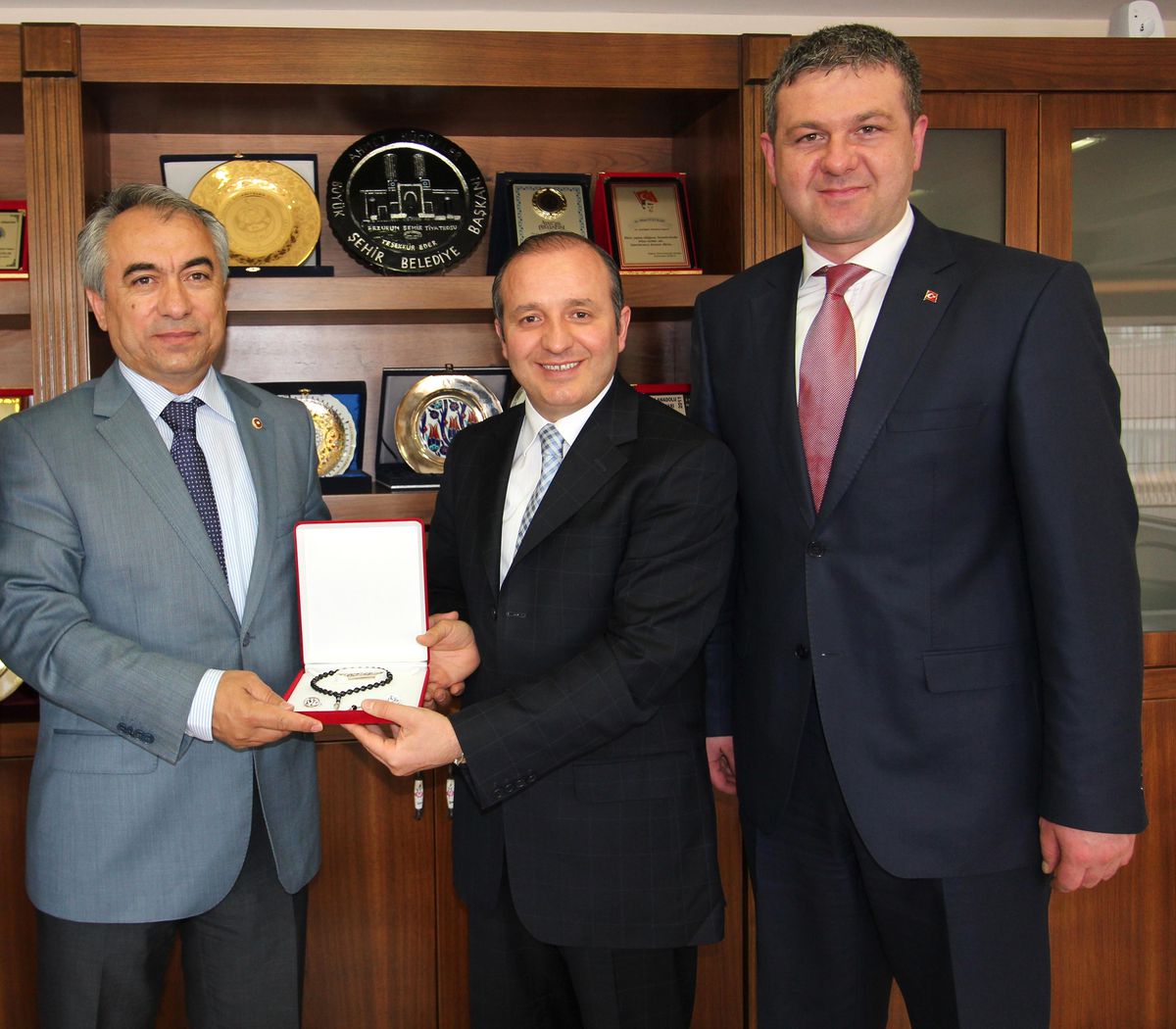 AK Parti Yerel Yönetimler Başkan Yardımcısı ve Koordinatör Milletvekili Ersoy, Erzurum'da…