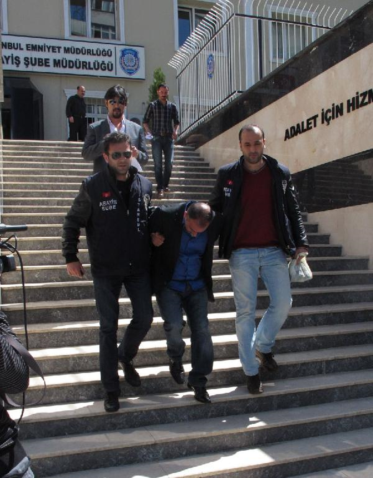 Avm Otoparkı Hırsızı Yakalandı
