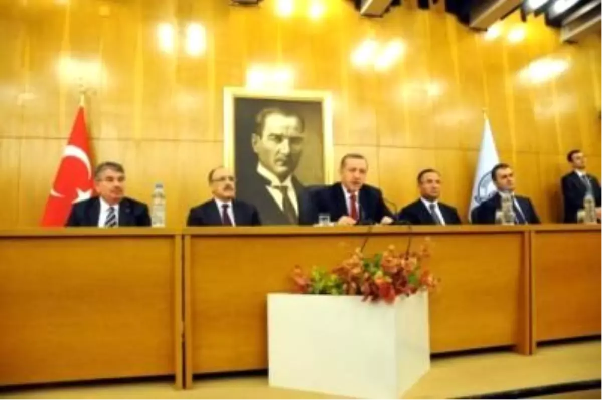 Başbakan Erdoğan, Katar\'a Hareketi Öncesi Konuştu (2)