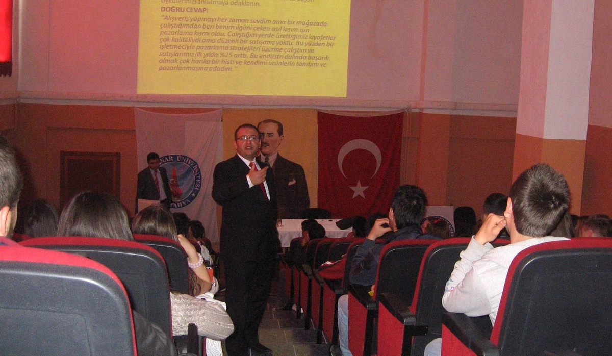 Emet Meslek Yüksekokulu\'ndan Turizm Haftası Etkinlikleri