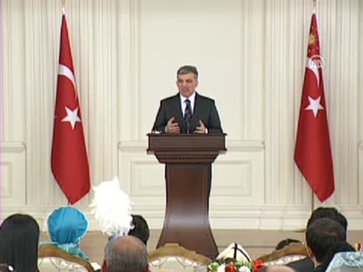 Gül, Çocukları Kabul Etti