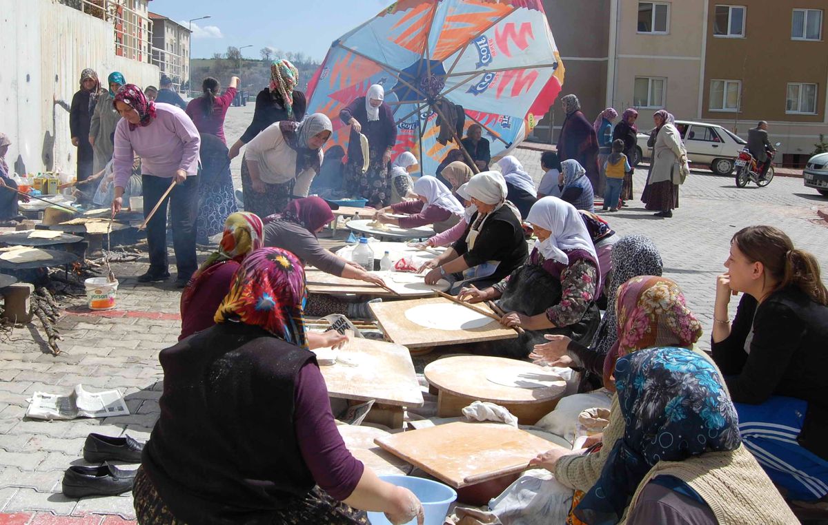 Hanımlardan Kutlu Doğum Gözlemesi