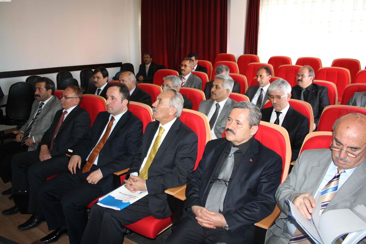 İlçe Milli Eğitim Müdürleri Toplantısı Altıntaş\'ta Yapıldı