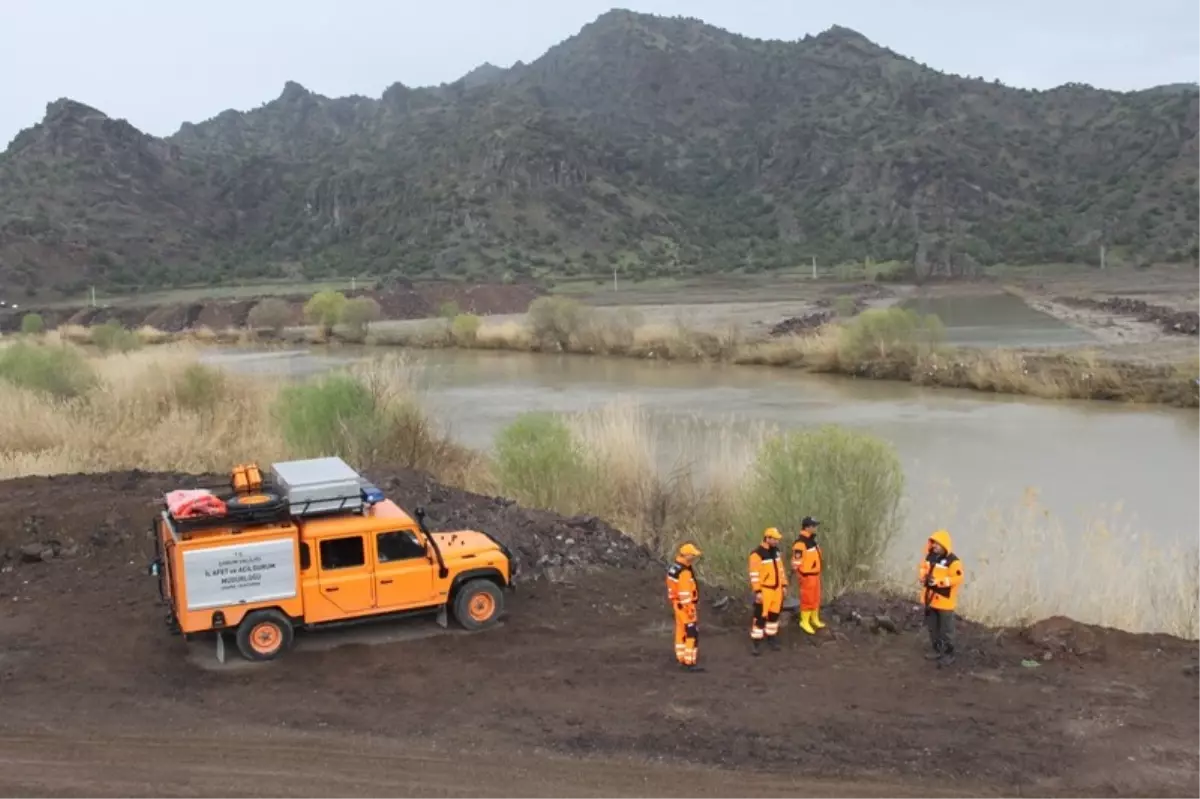 Kızılırmak\'ta Kaybolan Şahsı Arama Çalışmaları Sürüyor