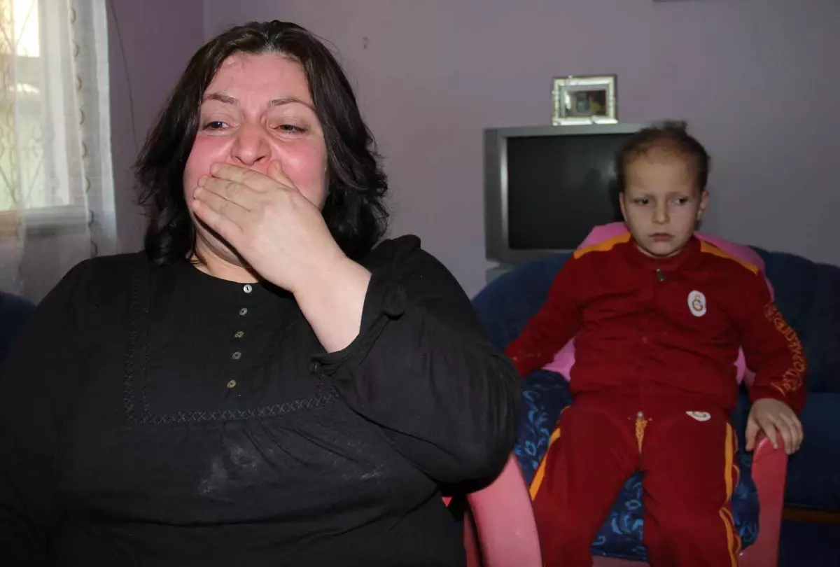 Lösemi Hastası Oğlunun Görebilmesi İçin Başbakan\'dan Yardım İstiyor