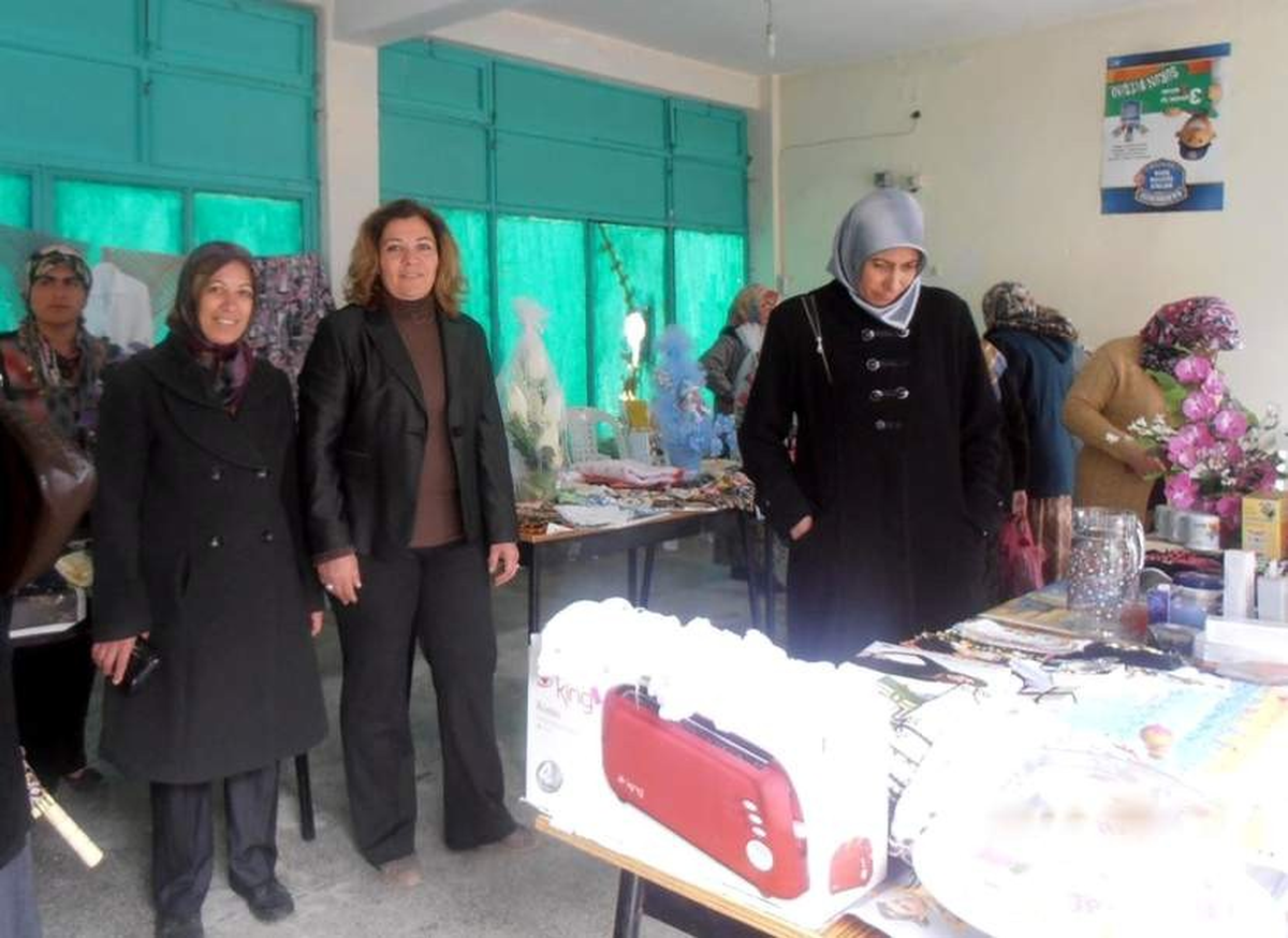 Mahmudiyeli Ak Partili Kadınlardan Kermes