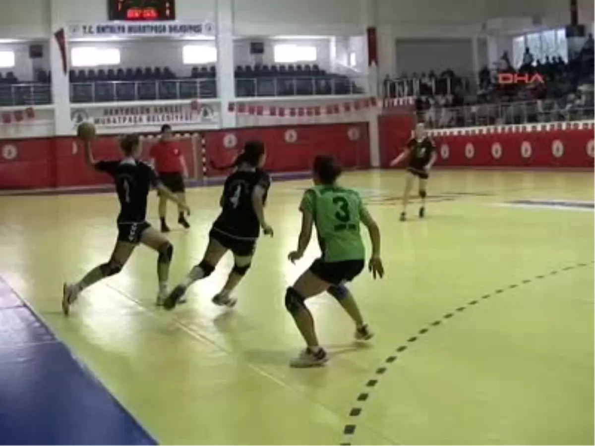 Muratpaşa Belediyespor Finalde