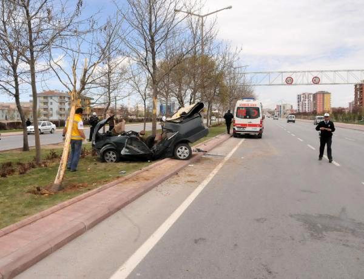Otomobil Takla Attı: 1 Ölü, 2 Yaralı