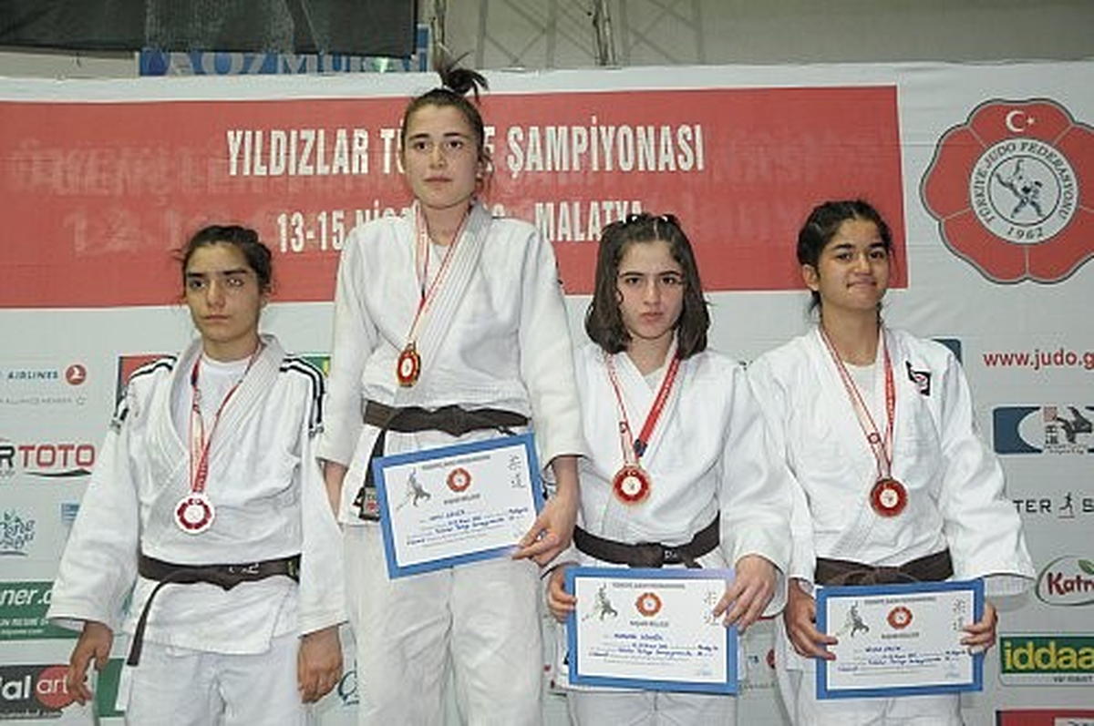 Salihli\'nin Judocuları Malatya\'da Fırtına Gibi Esti