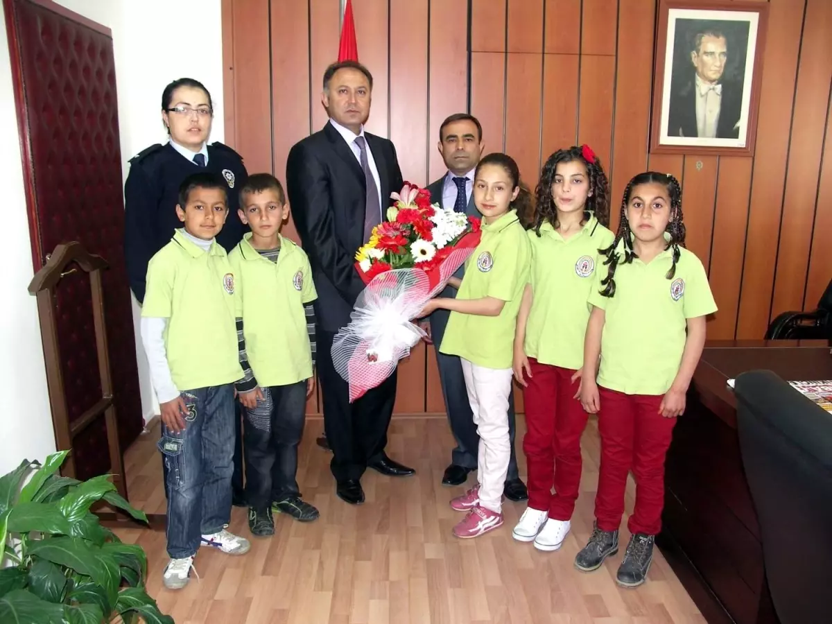 Salihli\'yi Bir Günlüğüne Öğrenciler Yönetti