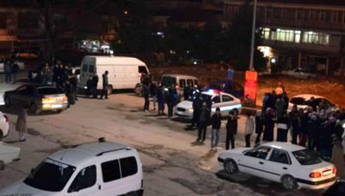 Simav\'da 4,5 Büyüklüğündeki Deprem Paniğe Neden Oldu