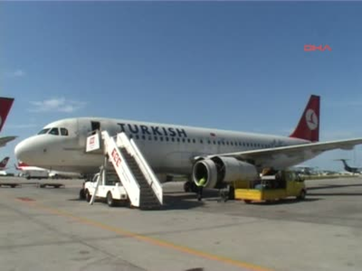 THY Uçağına Kuş Çarptı