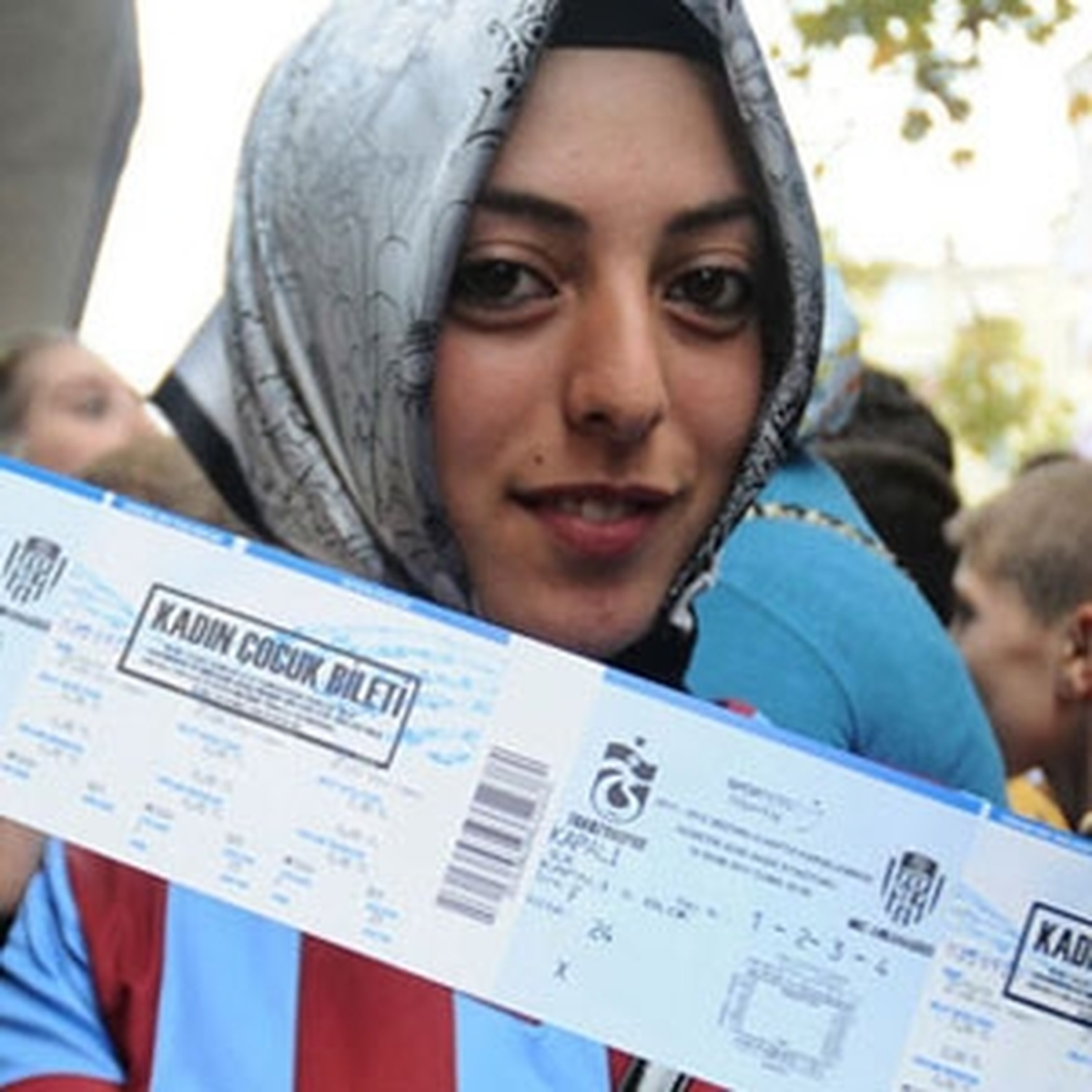 Trabzonspor\'lu Bayan Taraftarlar Beşiktaş Maçın Bekliyor