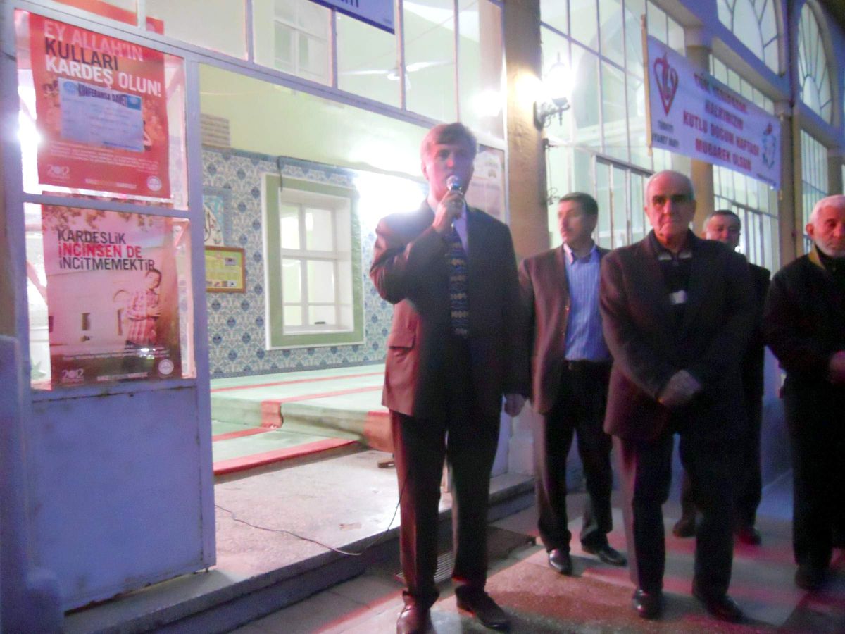Yenipazarlı Umreciler Dualarla Uğurladı