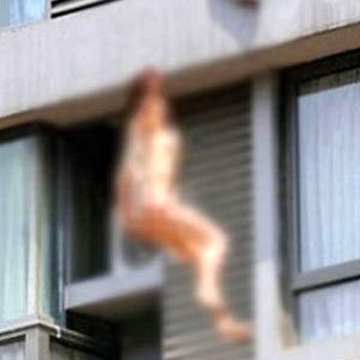 YGS\'de Başarısız Olunca Balkondan Atladı